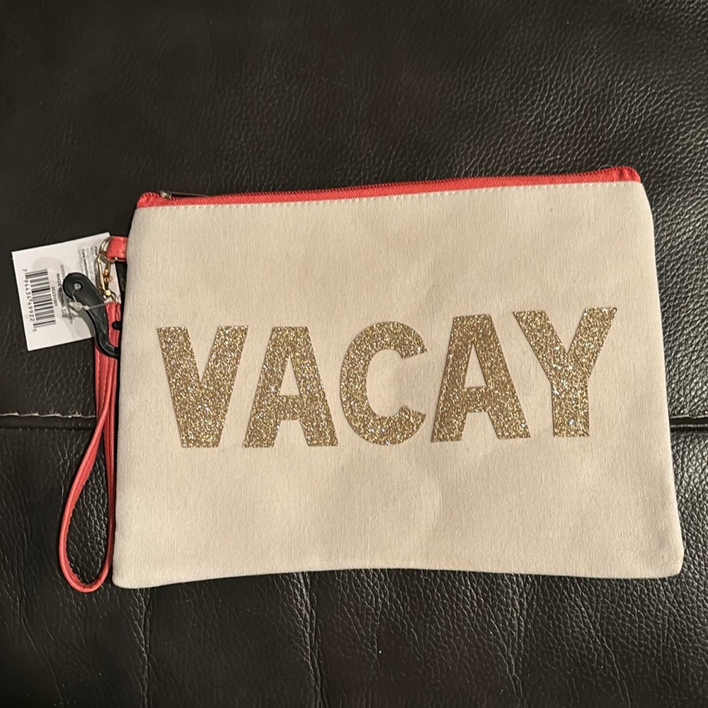 NWT travel clutch/makeup bag